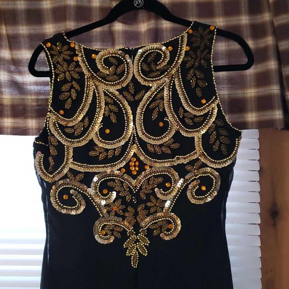 Vtg Jovani black silk gown with gold sequin detail - Picture 5 of 13